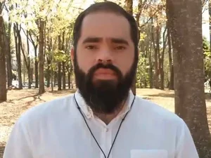 Quem é o infiltrado que apanhou após discurso em vigília de Bolsonaro