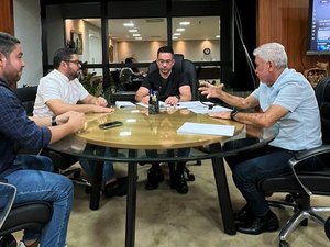 Em reunião com João Victor, govenador garante retomada de obras para Viçosa