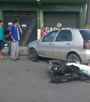 [Vídeo] Caminhão de distribuidora de bebidas “esmaga” moto em Arapiraca