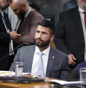 Deputado Fabio Costa confronta Carlos Lupi na CPMI do INSS e expõe falhas na gestão