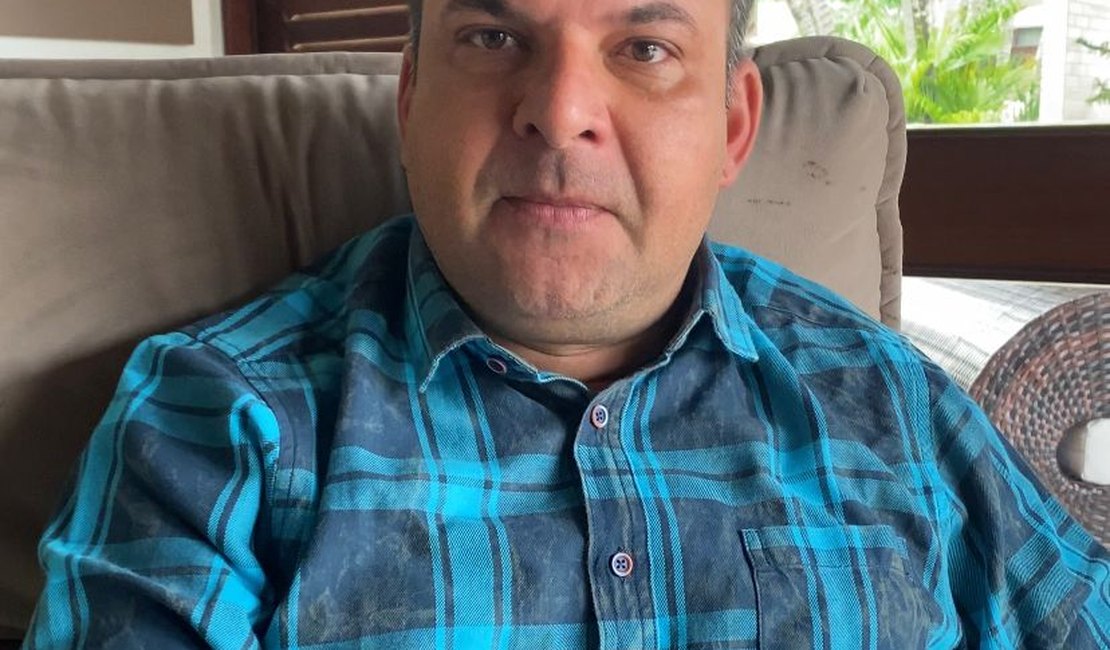 “Artistas locais também precisam levar o sustento para suas casas”, diz Francisco Sales