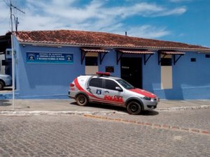 Jovem é preso em Piranhas após ser flagrado com grande quantidade de drogas