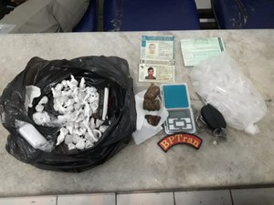 PM intercepta veículo, apreende drogas e suspeitos no Tabuleiro do Martins