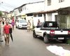 Homem é morto a tiros no meio da rua em plena luz do dia no Vergel do Lago, em Maceió