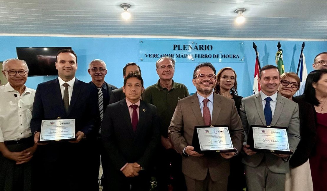 Senador Renan Calheiros prestigia lideranças em Sessão Solene em Cajueiro