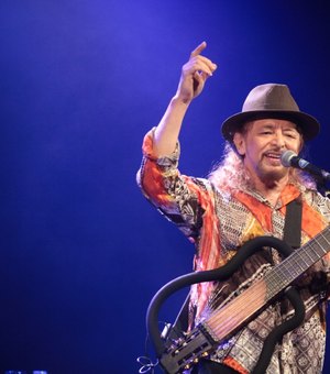 Geraldo Azevedo realiza show voz & violão em Arapiraca 