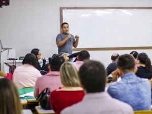 Atenção Básica reúne profissionais de saúde para discutir melhorias