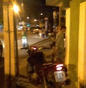 PM apreende adolescentes, impede roubo e recupera moto em Maceió