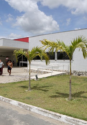 Homem é condenado a cinco anos por matar vítima a facadas em Penedo