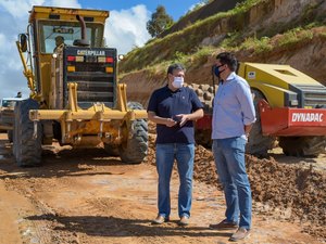 Prefeito Rui Palmeira vistoria andamento das obras da Ecovia Norte