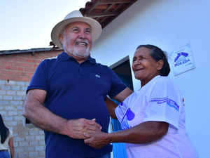 Prefeitura realiza o sonho da casa própria para mais duas famílias em São Sebastião