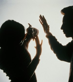 Homem é preso após agredir e ameaçar a ex-esposa em Maceió