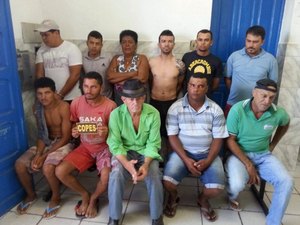 Doze pessoas são presas em operação policial no sertão alagoano
