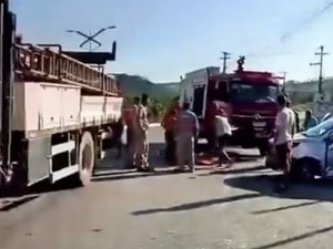 Colisão entre carro e caminhão da Equatorial deixa um morto no Litoral Norte