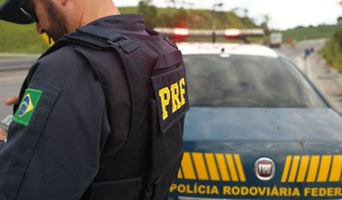 PRF recupera veículos abandonados em cidades do Sertão alagoano