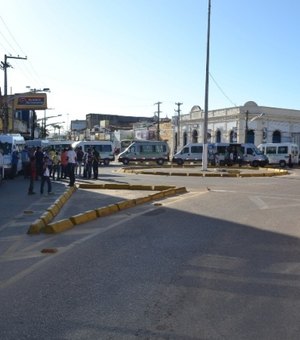 Transportadores alternativos fecham o centro de São Miguel