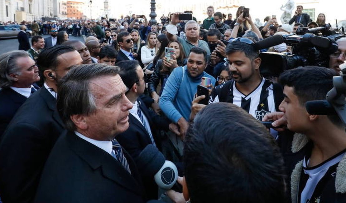 Bolsonaro diz ter ‘paraquedas reserva’ para viabilizar Auxílio Brasil