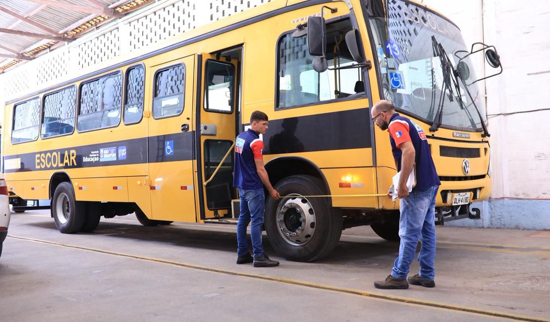 Em parceria com o Inmetro, Prefeitura de São Sebastião realiza inspeção técnica na frota do transporte escolar