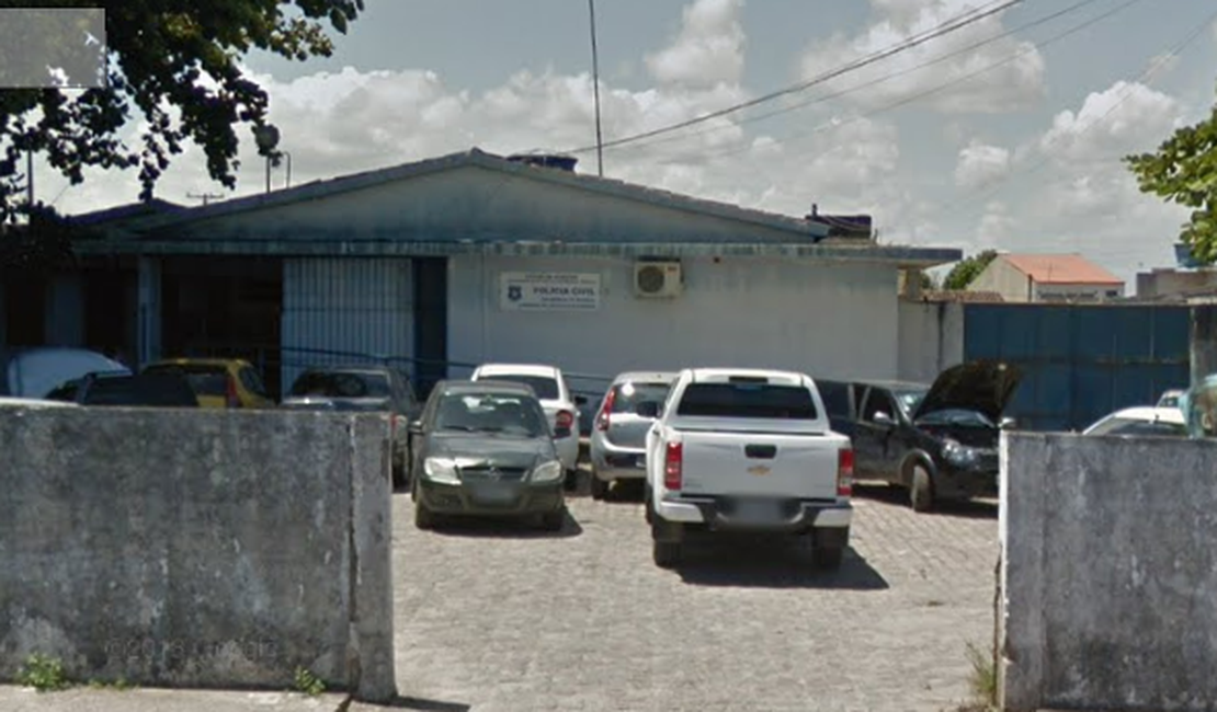 Dois veículos roubados foram recuperados em Maceió