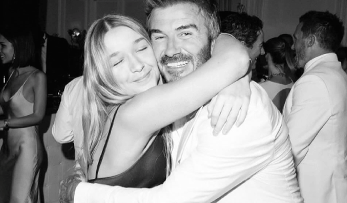 David Beckham homenageia Harper pelos 15 anos