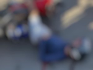 Homem é assassinado a tiros enquanto pilotava moto no Benedito Bentes, em Maceió