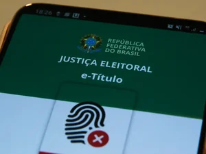 ‘Fila’ no e-Título? Eleitores relatam dificuldade para justificar voto; veja o que diz o TSE