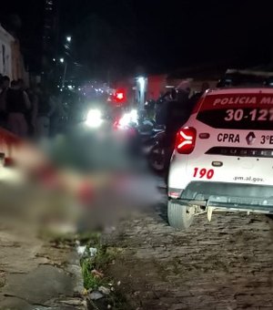 ﻿Homem é morto com três tiros em via pública no bairro Manoel Teles, em Arapiraca