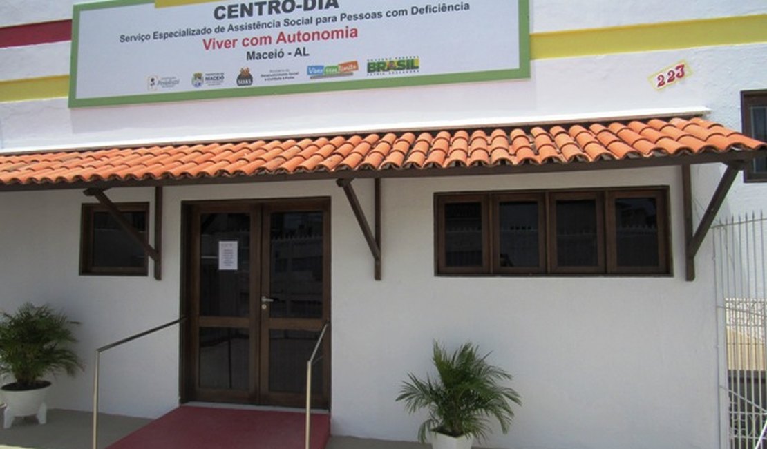 Em Maceió, prefeitura repassa recursos para entidades socioassistenciais