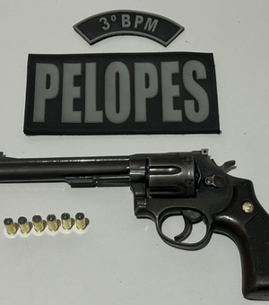 Homem é preso por porte ilegal de arma de fogo em bar na zona rural de Limoeiro de Anadia