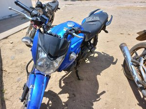Jovem é preso em flagrante ao empinar moto no município de Arapiraca