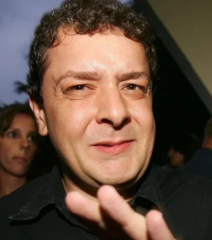 Em dois dias, Mendonça amplia cerco a Lulinha e atrito com a PF escala