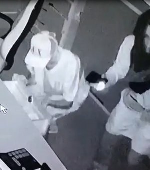 Câmeras flagram roubo de loja em São Miguel dos Campos
