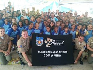 Programa da PM leva 150 crianças de escolas públicas para espetáculo circense