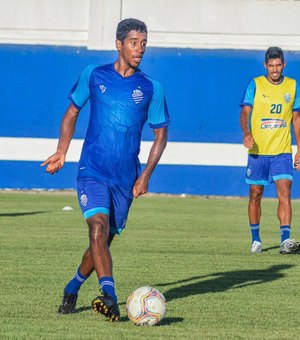 CSA apresenta atacante Gabriel, ex-Flamengo