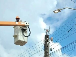 Bairros e povoados de Penedo recebem investimentos em iluminação pública