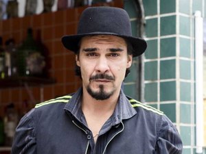 André Gonçalves é detido por ameaça e desacato em bar no Rio