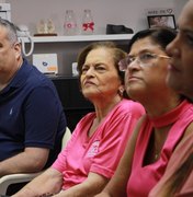 Alfredo Gaspar visitou o Grupo Mama Renascer e ouviu as demandas acerca do câncer de mama em Alagoas