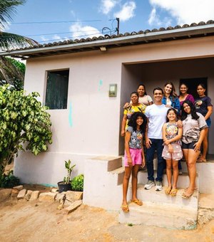 Marina JHC ouve relatos sobre falta d’água durante visita ao Sertão de AL