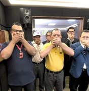 Pastores fazem protesto simbólico em apoio à Rádio Farol após decisão do TRE-AL