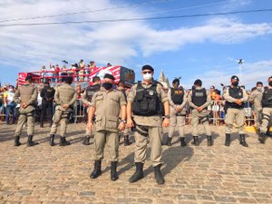 11º Batalhão da Polícia Militar realiza fiscalização da Festa do Bom Jesus dos Navegantes