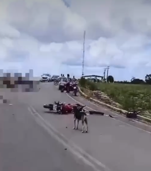 Colisão entre Hilux e motocicleta deixa dois feridos em Teotônio Vilela