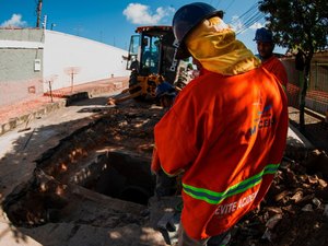 Seminfra recuperou e desobstruiu galerias em 93 ruas de Maceió, no mês de julho