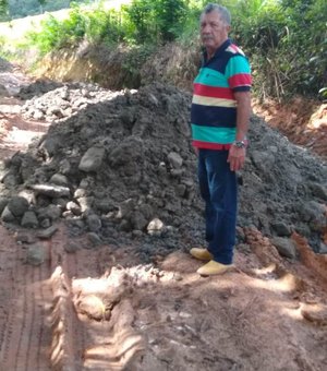 Prefeitura investe na melhoria de estradas de Joaquim Gomes