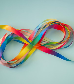 Defensoria Pública move ação contra cobrança abusiva em tratamentos de autismo