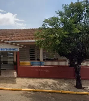 Adolescente entra em escola com facão, mata criança e deixa feridos no RS