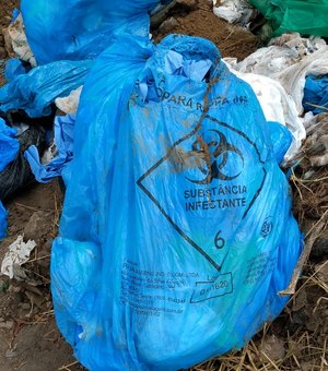 Lavanderia é autuada por descarte irregular de roupas contaminadas