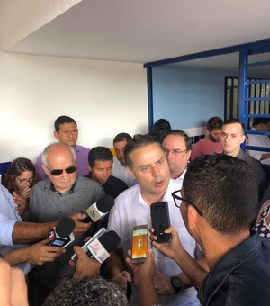 Renan Filho: 'prefeitura de Arapiraca não está suportando cumprir seus compromissos'