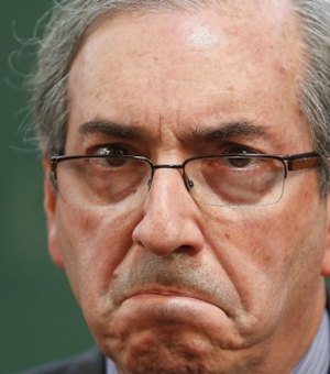 Oposição pede afastamento de Eduardo Cunha