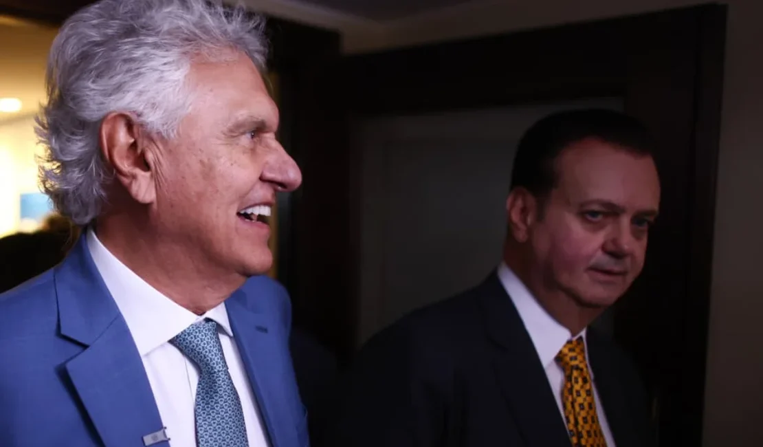 Caiado oficializa candidatura de olho em críticas a Flávio e Lula
