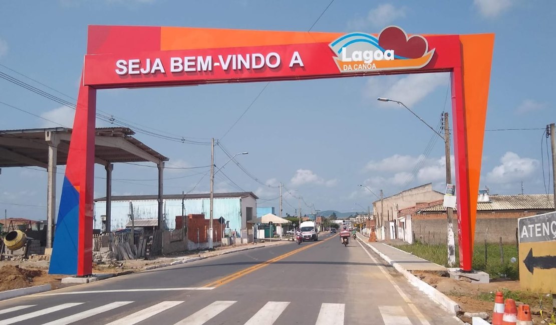 Prefeita de Lagoa da Canoa rebate críticas e fake news sobre obra de pavimentação iniciada pelo Governo do Estado